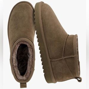 CUSHIONAIRE Genuine Suede Ankle Boots Taupe Faux Fur Size 9